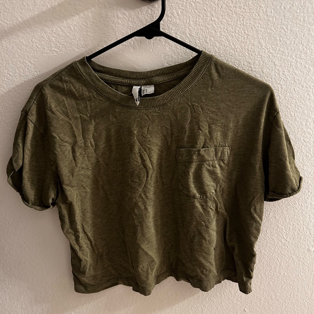 Olive Green H&M pocket Cropped T-Shirt